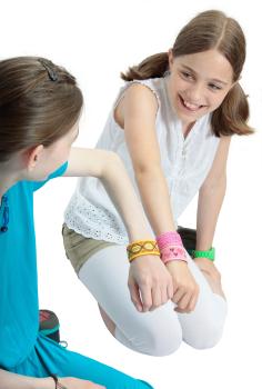Kunstleder-Armbänder "Individuell", 4er Set